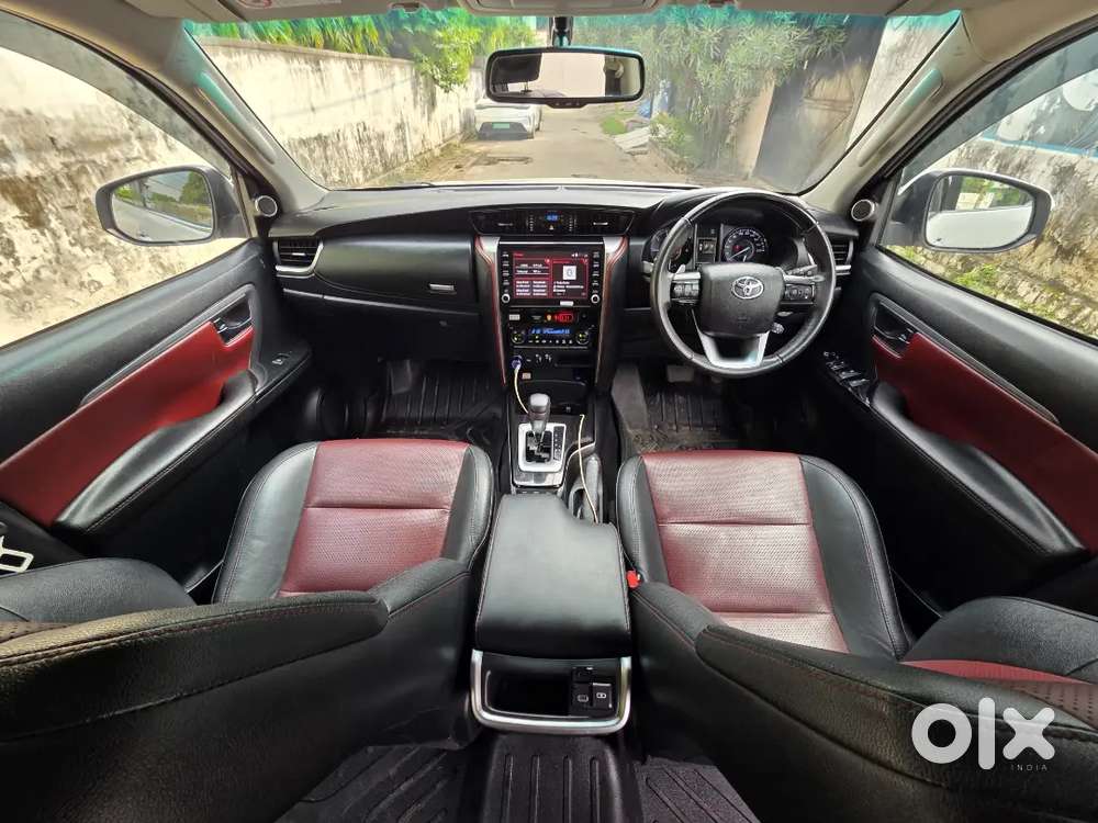 Toyota Fortuner Legender 2024 Diesel