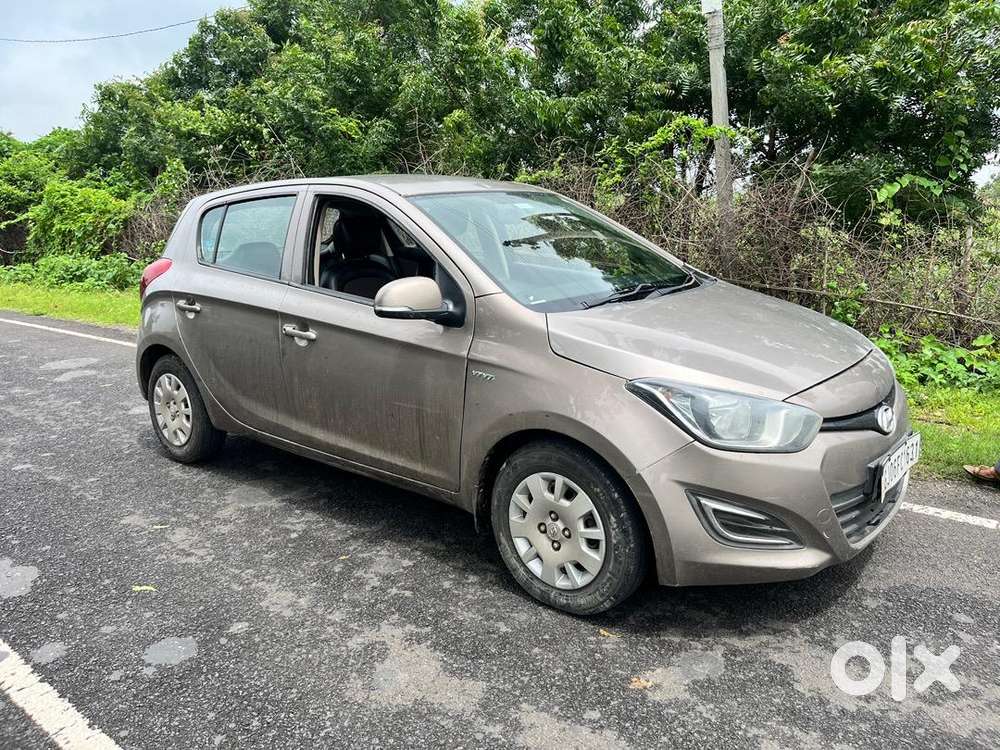 Hyundai I20 Petrol Manual 2012
