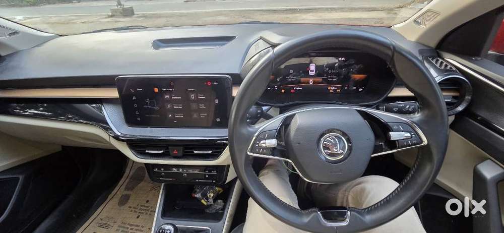 Skoda Slavia Style 1.0l Tsi Mt, 2023, Petrol