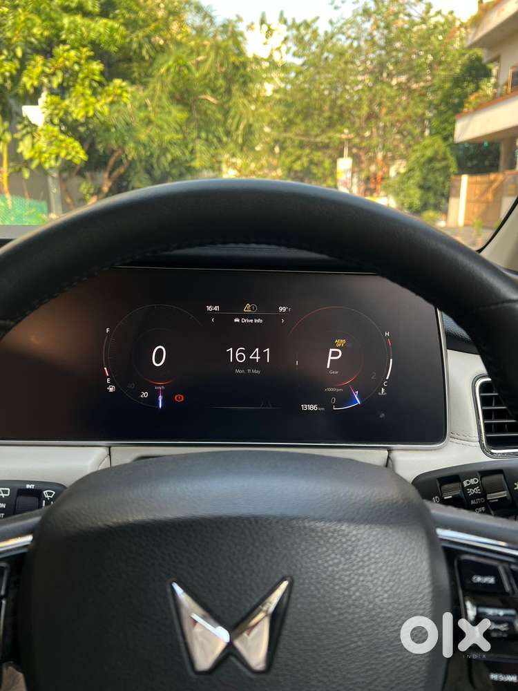Mahindra Xuv700 2.2 Ax 7 Diesel At Luxury Pack Str, 2024, Diesel