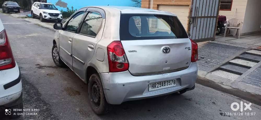Toyota Etios Liva 2011 Exclusive Petrol
