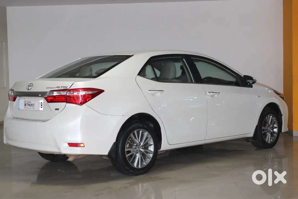 Toyota Corolla Altis 1.8 V Automatic