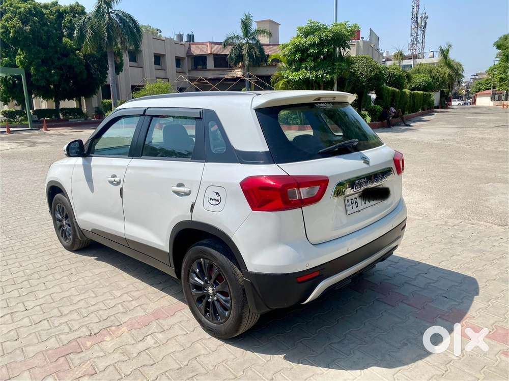 Maruti Suzuki Brezza 1.5 Zxi Smart Hybrid, 2021, Petrol