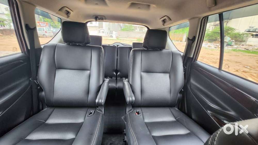 Innova Crysta Automatic 2016 Less Driven