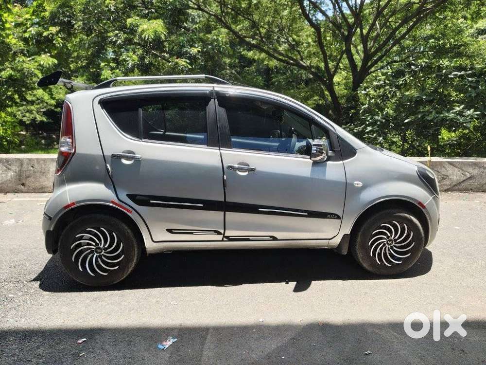 Maruti Suzuki Ritz Lxi, 2011, Petrol