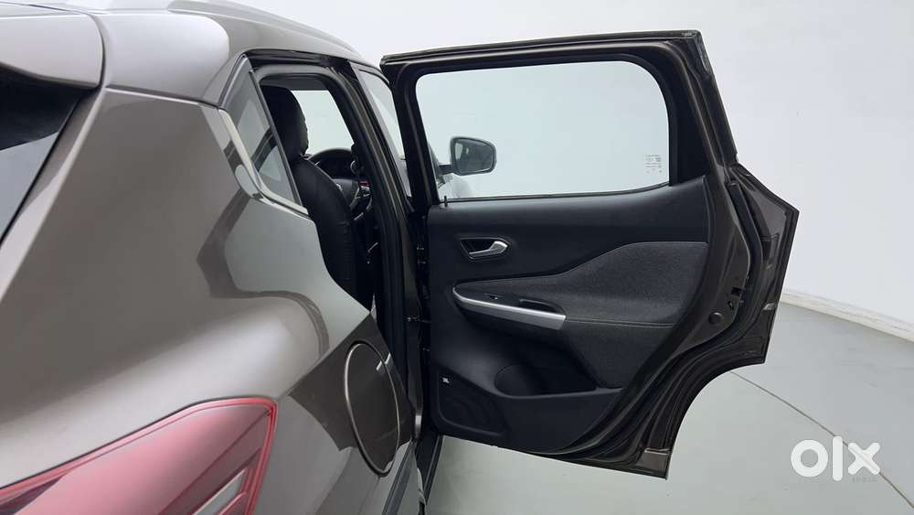 Nissan Magnite 1.0 Xv Premium Turbo Cvt, 2022, Petrol