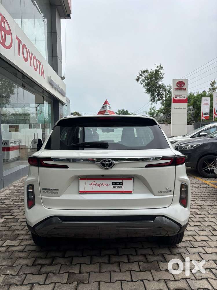 Toyota Urban Cruiser Hyryder 1.5 V Neo Drive At, 2024