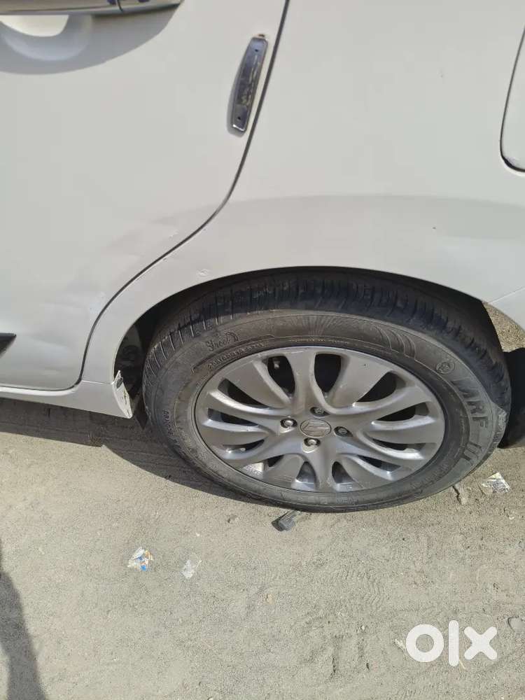 Bahut Saaf Gaadi Hai.. Koi Kharcha Nahi