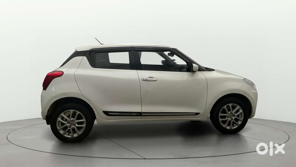 Maruti Suzuki Swift Amt Zxi, 2022, Petrol