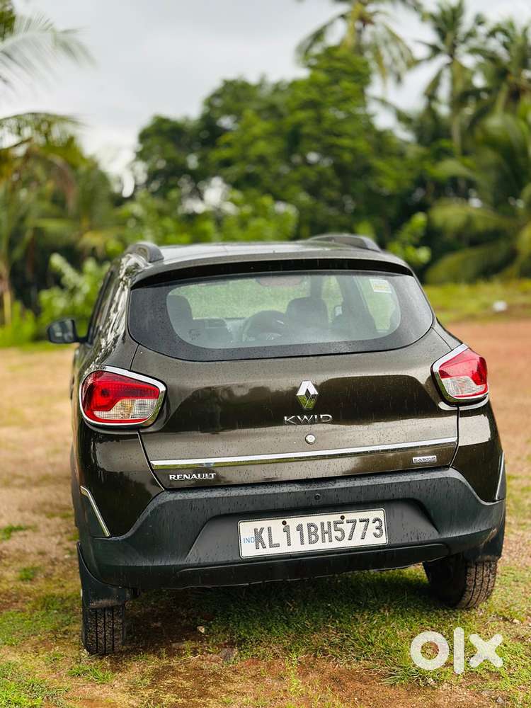 Automatic Kwid 1000cc Petrol 2017 Second Owner 28000km