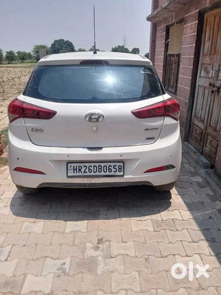 Hyundai New I20 2017 Diesel 145000 Km Driven