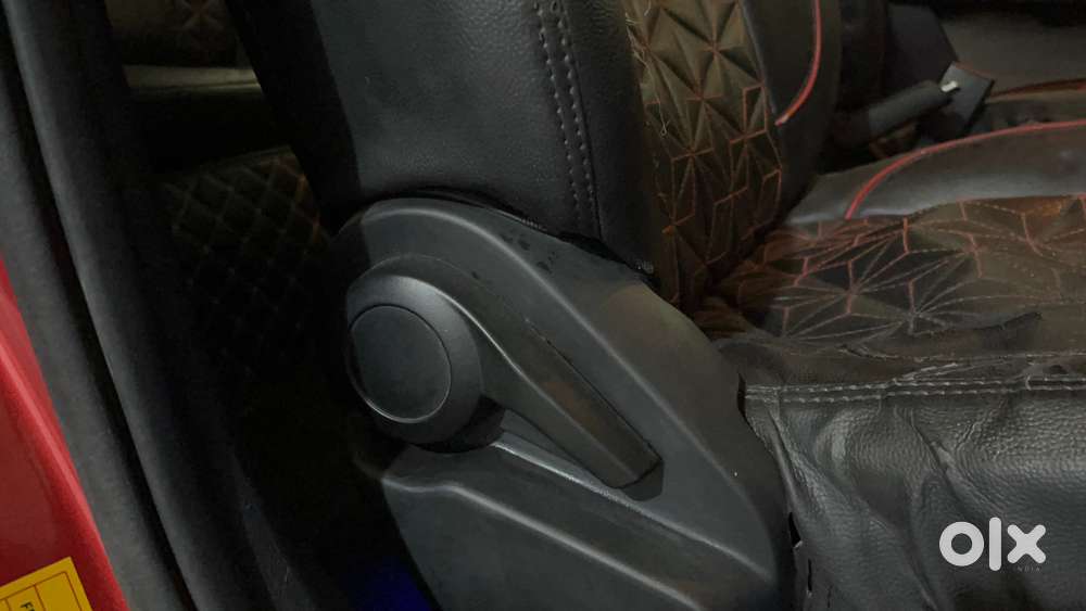 Tata Altroz 1.2 Xe, 2021, Petrol