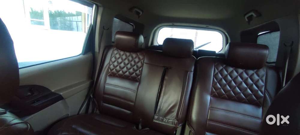 Mahindra Xuv500 Diesel 2015 Both Keys, Tire Condition90%