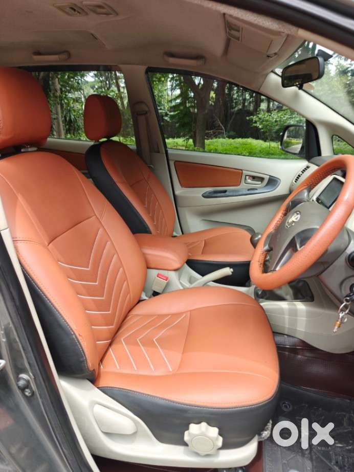 Toyota Innova 2.5 G (diesel) 8 Seater, 2014, Diesel