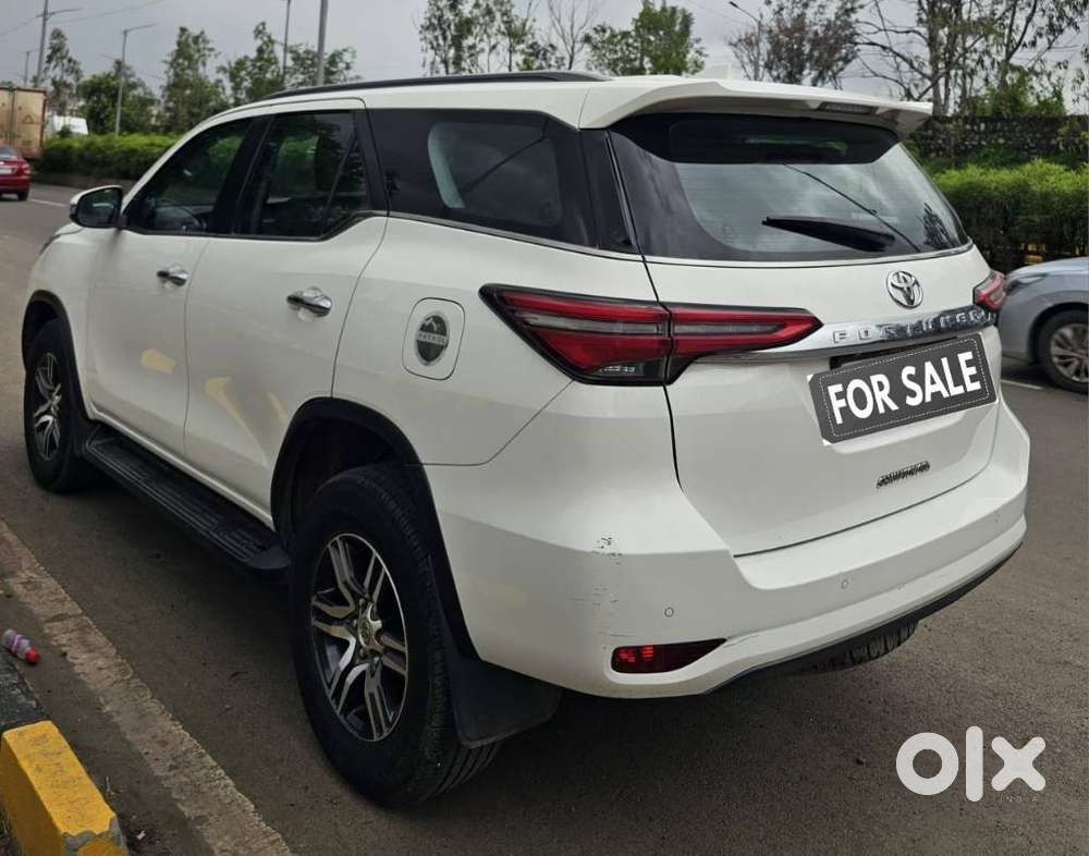 Toyota Fortuner 4x2 At 2.7 Petrol, 2022, Petrol