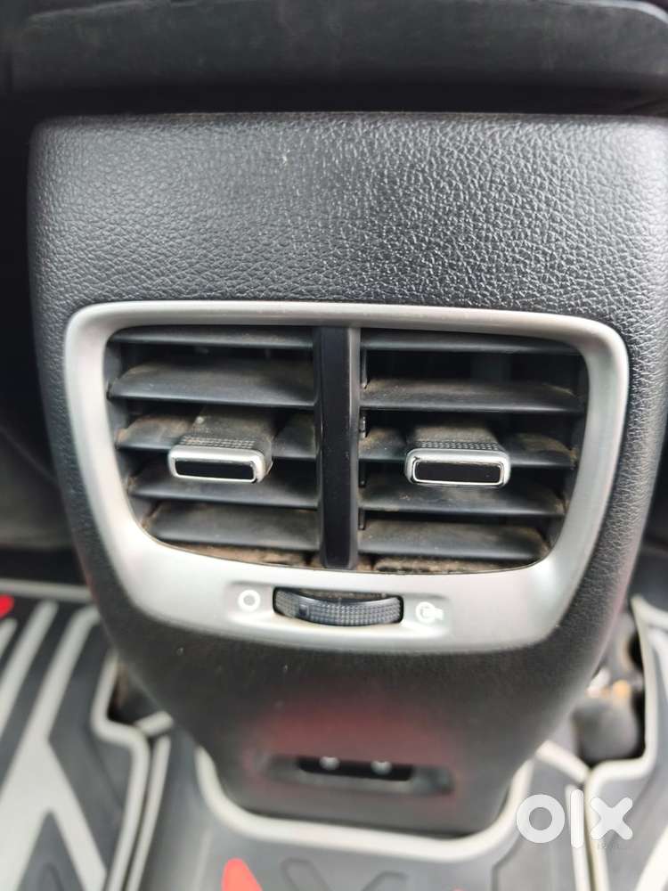 Hyundai Venue 1.2 S (o), 2022, Petrol