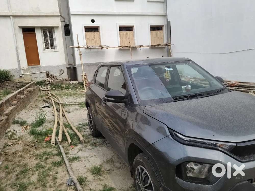 Car Is In Condition Stapini Tyre Is New.