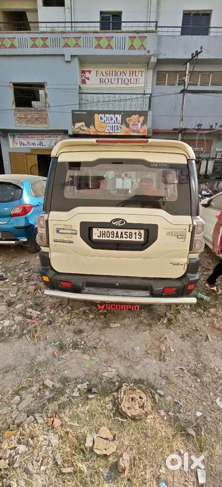 Mahindra Scorpio 2017 Diesel 100000 Km Driven