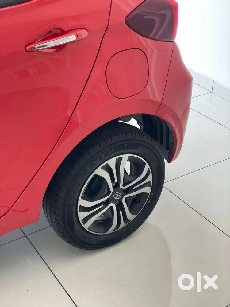 Year Back 2023 Model Tata Tiago  Cng Xz+