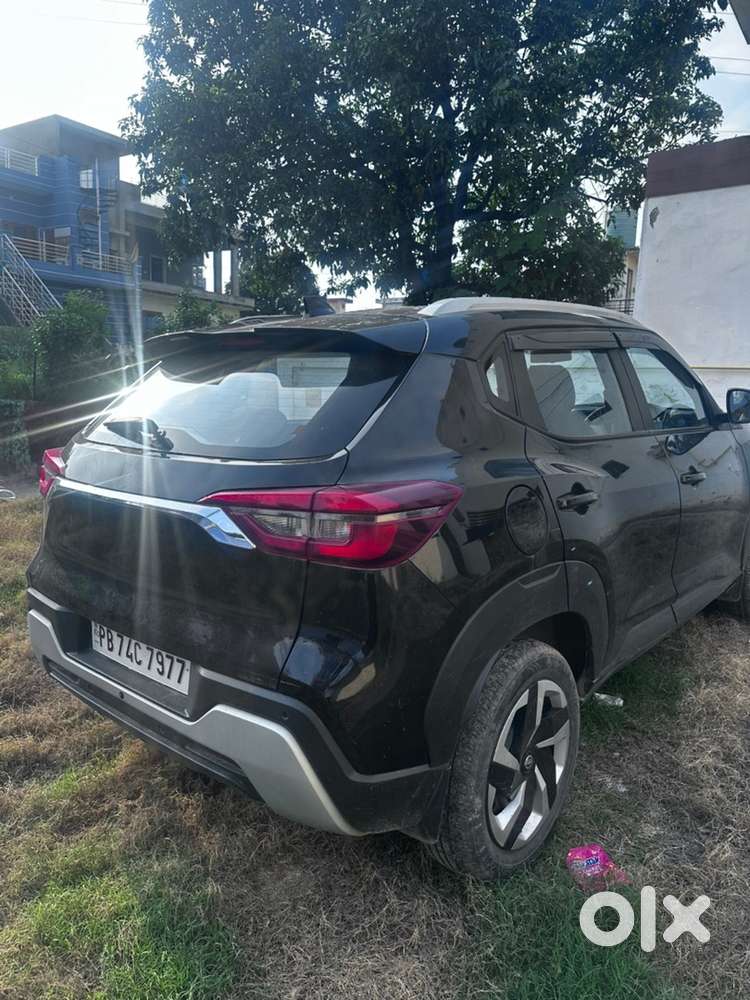 Nissan Magnite Petrol Manual 2023