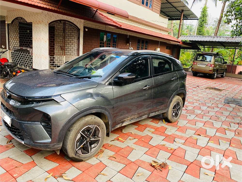 Tata Nexon Full Option Petrol Manual 2024 With Sunroof