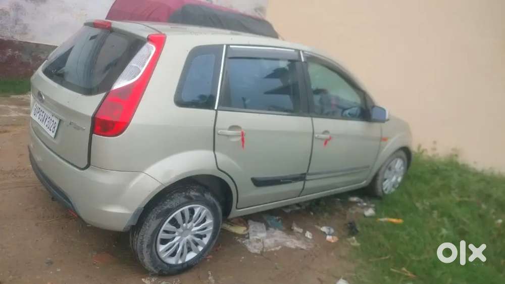 Ford Figo Petrol Zxi 2010