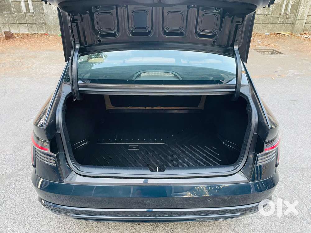 Hyundai Verna 1.5 Sx Ivt, 2023, Petrol