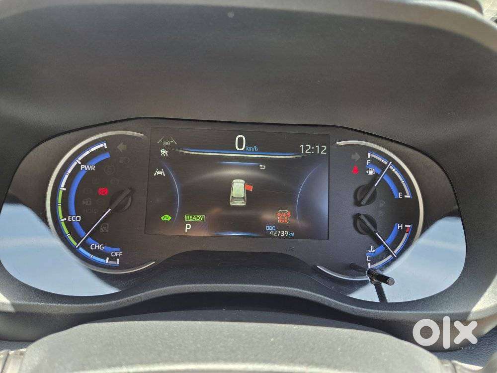 Toyota Innova Hycross 2.0 Zx (o) Hybrid 7 Str, 2023, Petrol