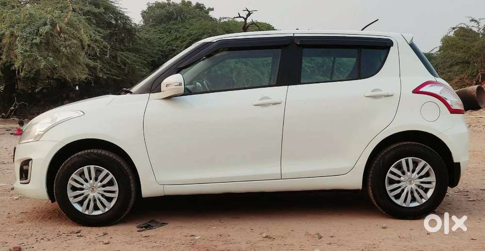 Maruti Suzuki Swift Vxi, 2016, Petrol