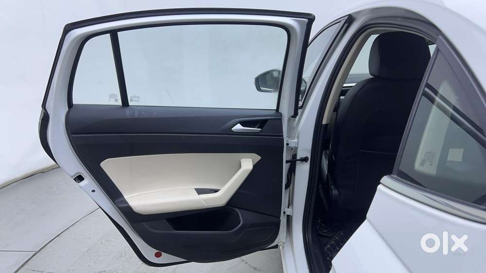 Volkswagen Virtus 1.0 Topline Tsi At, 2022, Petrol