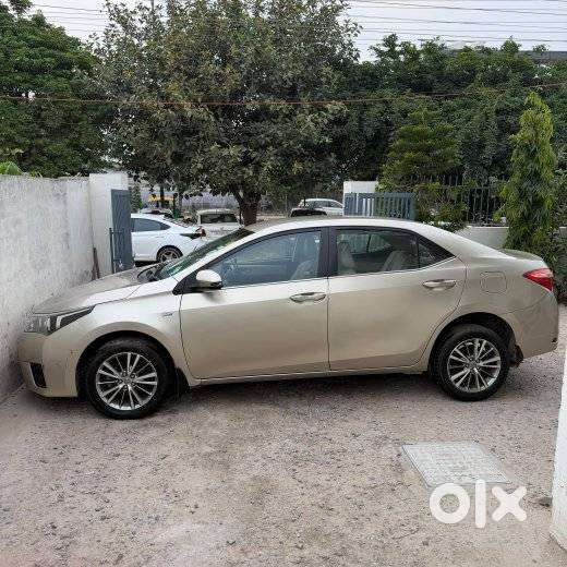 Toyota Corolla Altis, 2015, Petrol