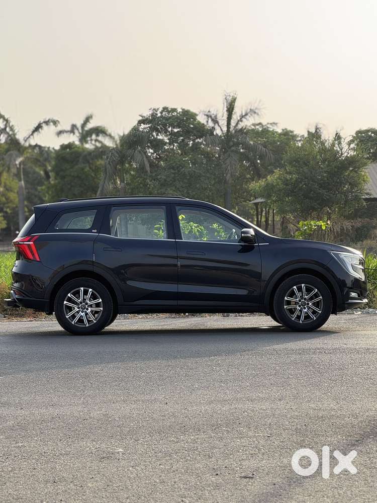 Mahindra Xuv700 2.0 Ax 7 Petrol Mt Str, 2021, Petrol