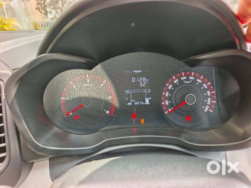 Mahindra Xuv300 W6 Diesel, 2022, Diesel