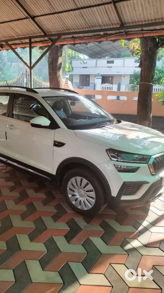 Skoda Kushaq Onyx Plus 1.0 Tsi  15,500 Km Driven  Company Service