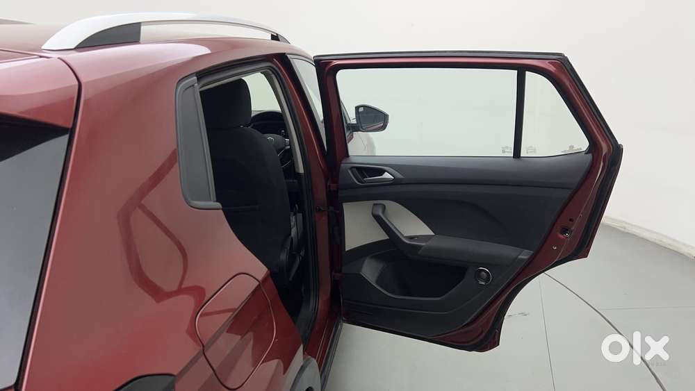 Volkswagen Taigun 1.0 Tsi Highline At, 2021, Petrol