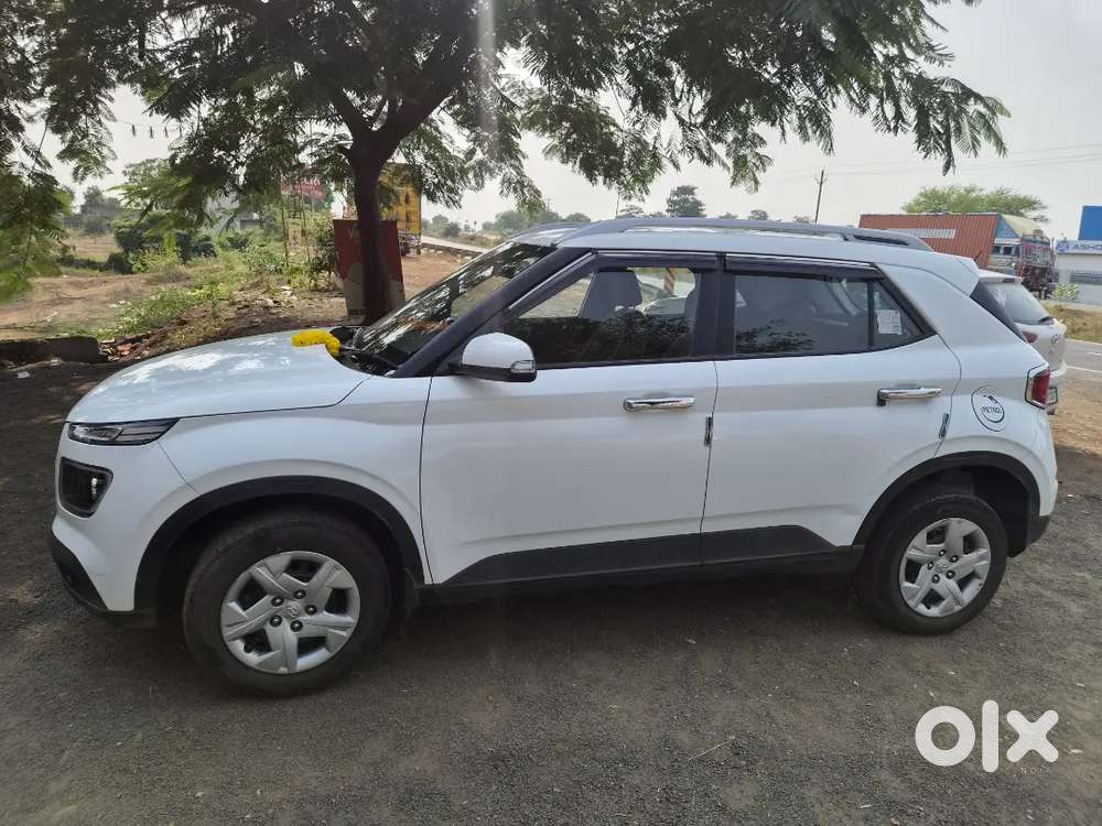 Hyundai Venue 1.2 S Plus 2021 Manual