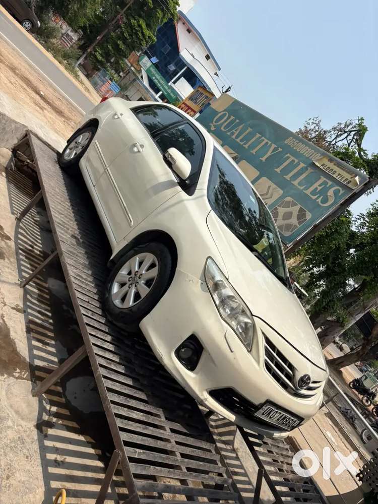 Toyota Corolla Altis 2011 Manual Petrol