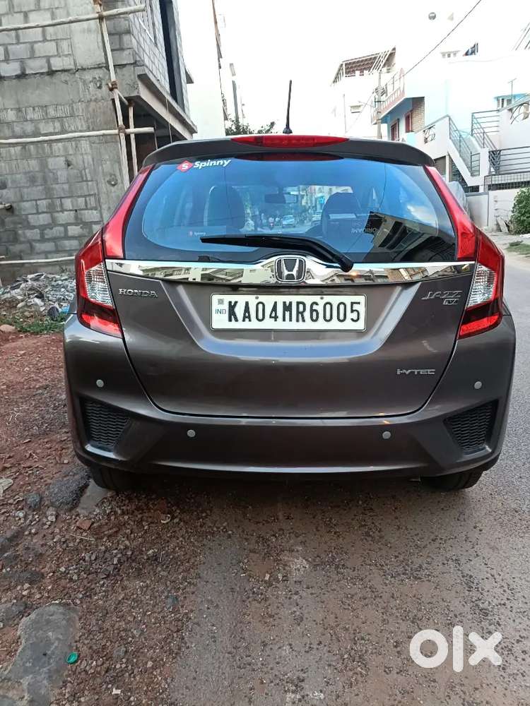 Honda Jazz 1.2 V Cvt I-vtec 2016 ,at ,36,882 Km  Spinny  Purchased