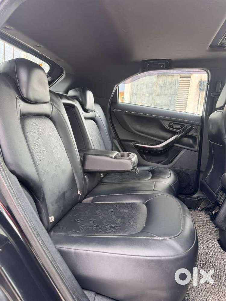 Tata Nexon, 2022, Petrol