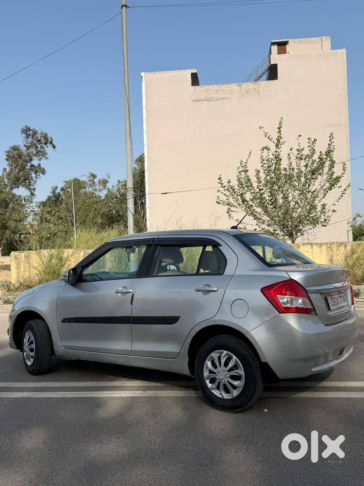 Maruti Suzuki Swift Dzire 1.2 Vxi Bsiv, 2013, Petrol