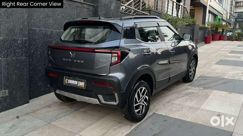 Mahindra Xuv 3xo Ax5 Pm Mt, 2024, Petrol
