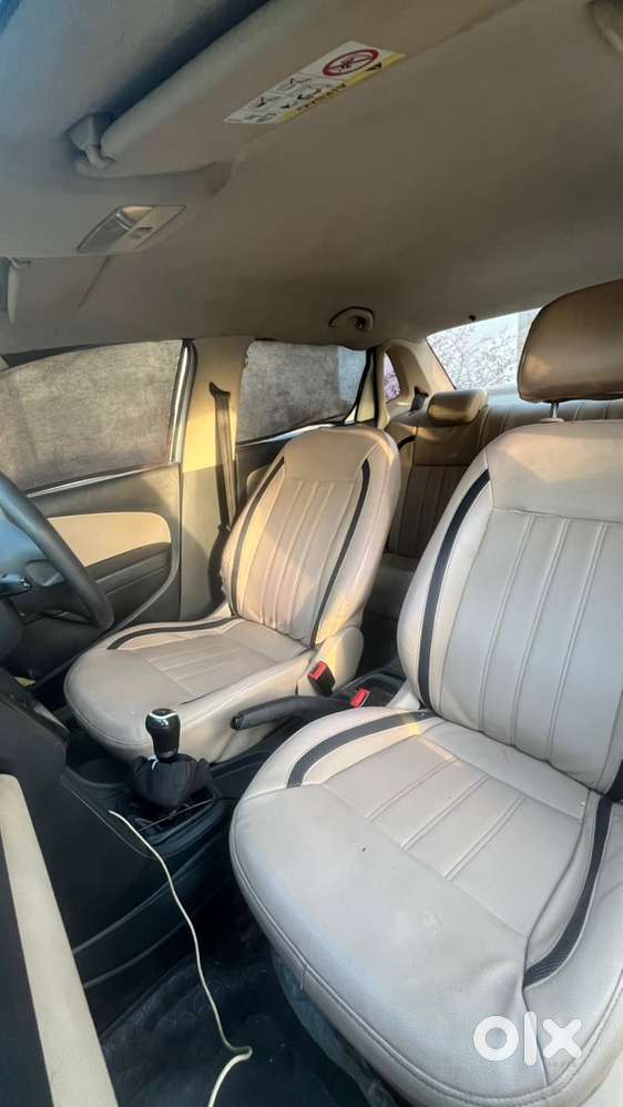 Volkswagen Ameo Petrol,cng2017