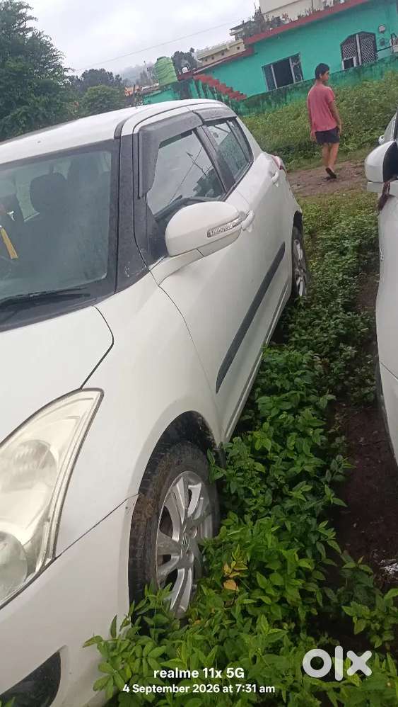Maruti Suzuki Swift Petrol 2012