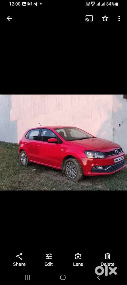 कार का बेचना है।