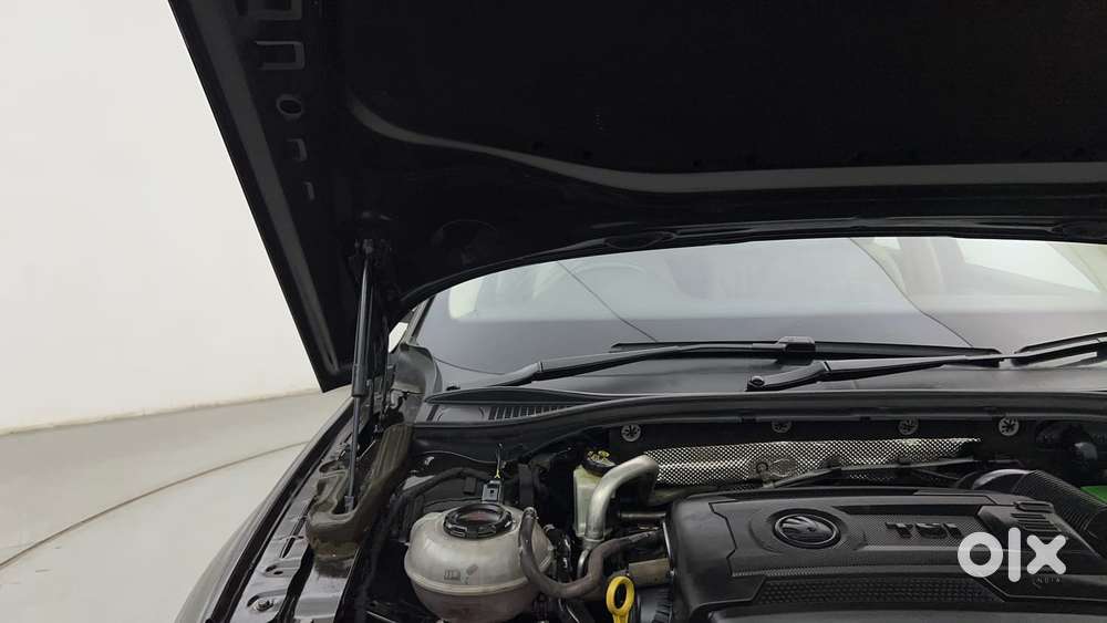 Skoda Superb Style 1.8 Tsi At, 2018, Petrol