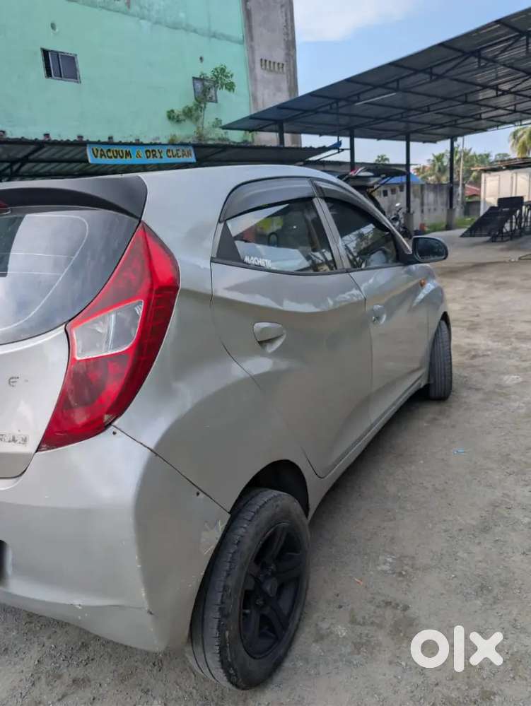 Hyundai Eon Sportz 2012 Car