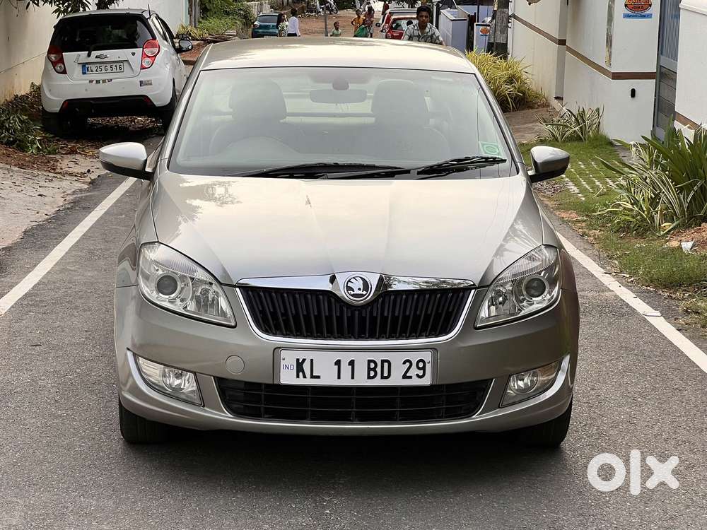 Skoda Rapid [2016-2021] 1.6 Mpi Style Plus, 2016, Petrol