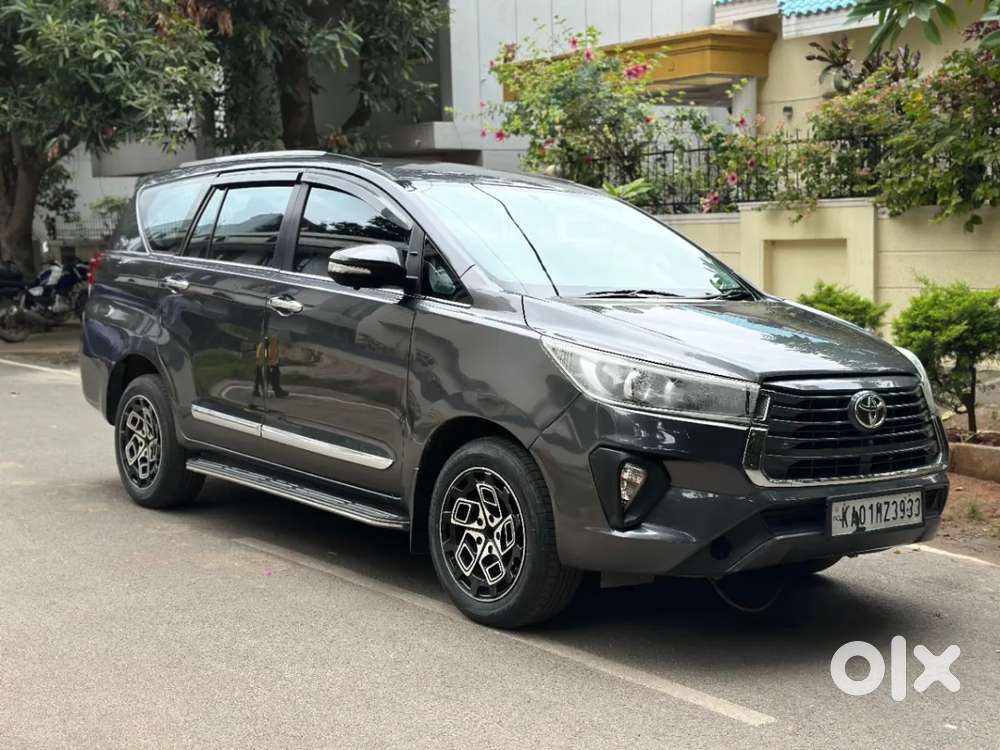 Toyota Innova Crysta [2020-ongoing] 2.4 Vx 7 Str, 2016, Diesel