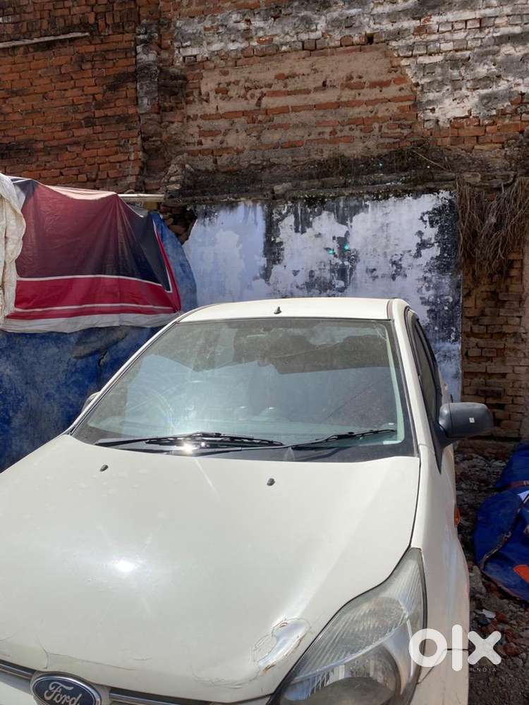 Ford Figo 2011 Petrol 800000 Km Driven