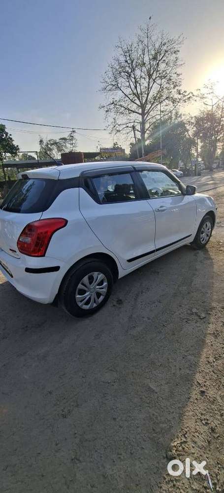 Maruti Suzuki Swift Vxi + Manual, 2020, Petrol